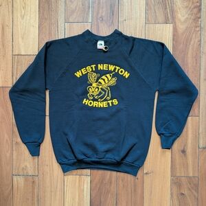 West Newton Hornets Vintage Crewneck (L)